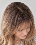 24 Inch Dark Root Cool Beige Blonde Long Wavy Wig with Wispy Bangs